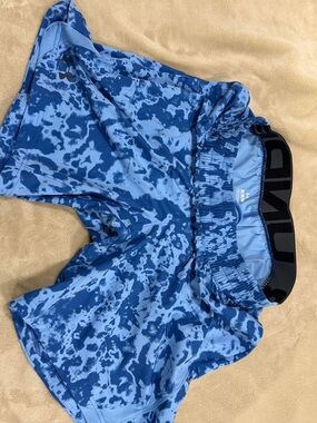 Under armor blue print shorts